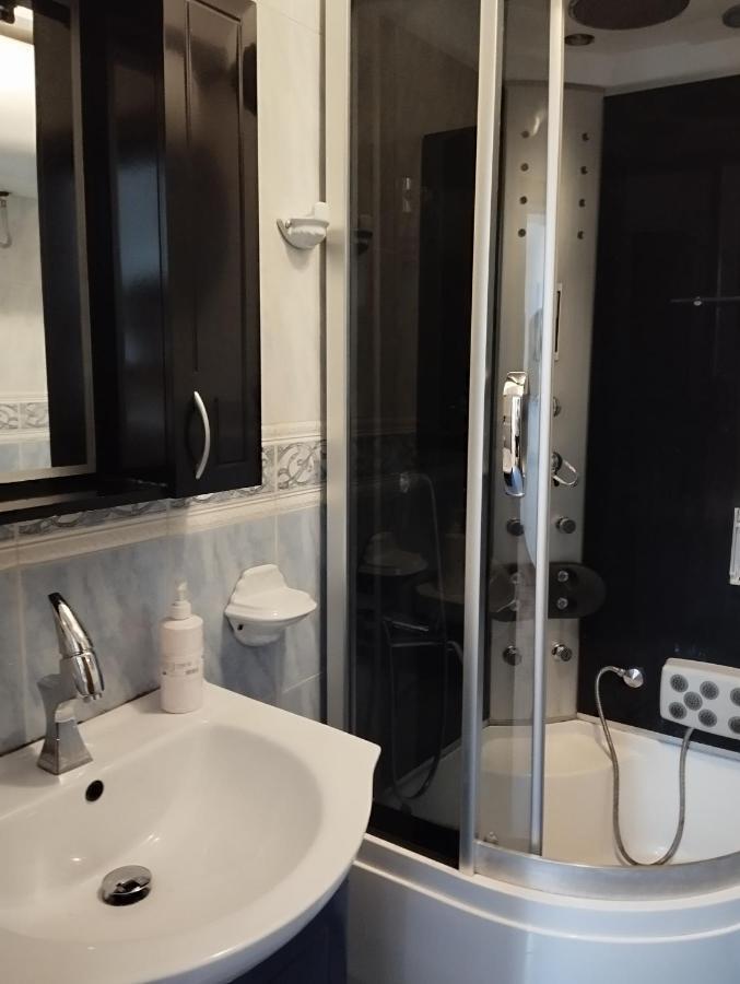 Bea City Center Apartment Tiranë Ngoại thất bức ảnh